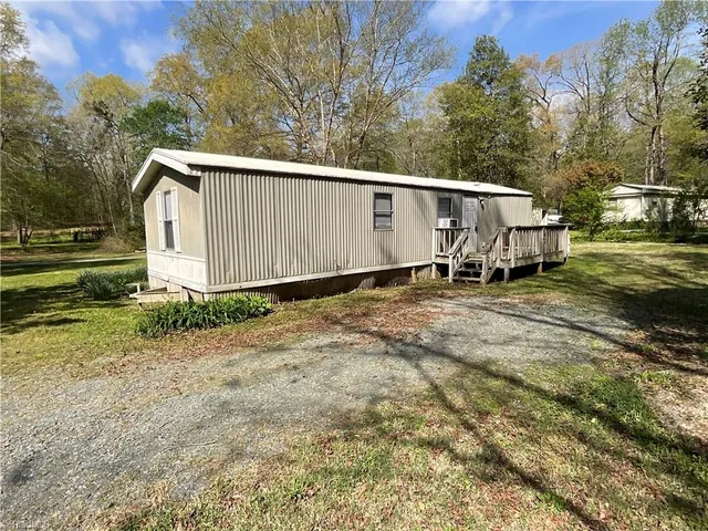 $75,000 | 187 8th Avenue, New London, NC 28127