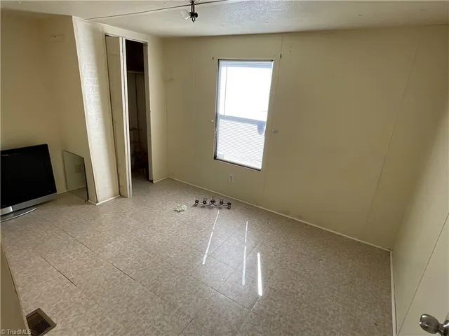 $75,000 | 187 8th Avenue, New London, NC 28127