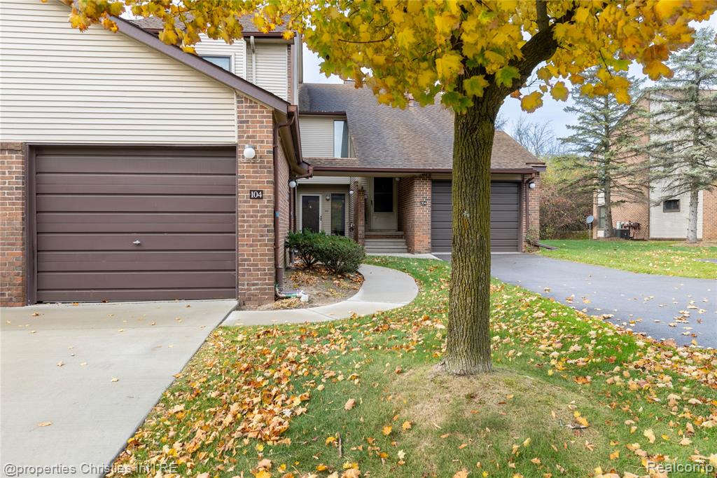 6600 Ridgefield Circle West Bloomfield, MI 48322 - Photo 15 of 22