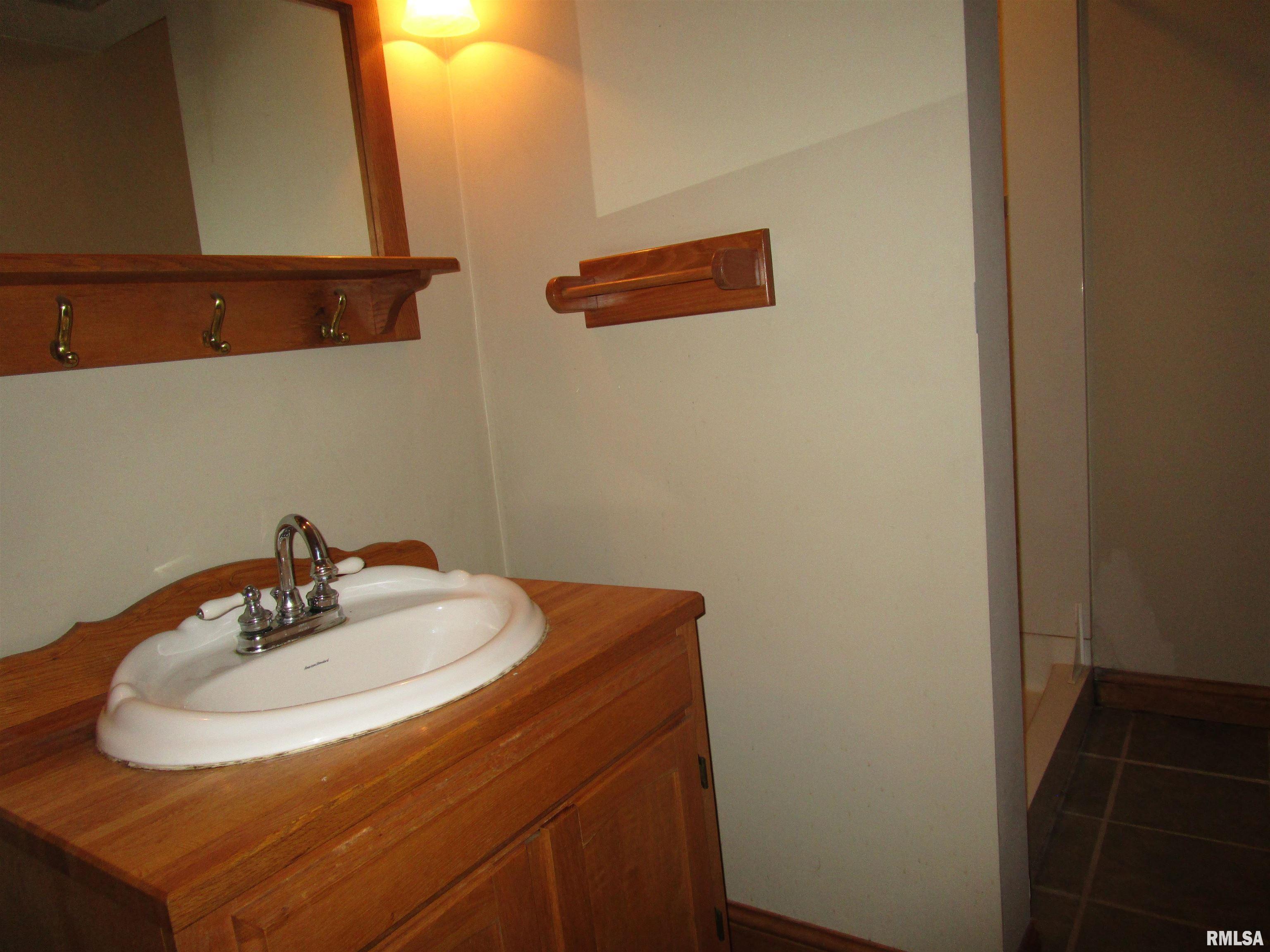 2724 Sheridan Road Pekin, IL 61554 - Photo 21 of 27 Gallery Image 21