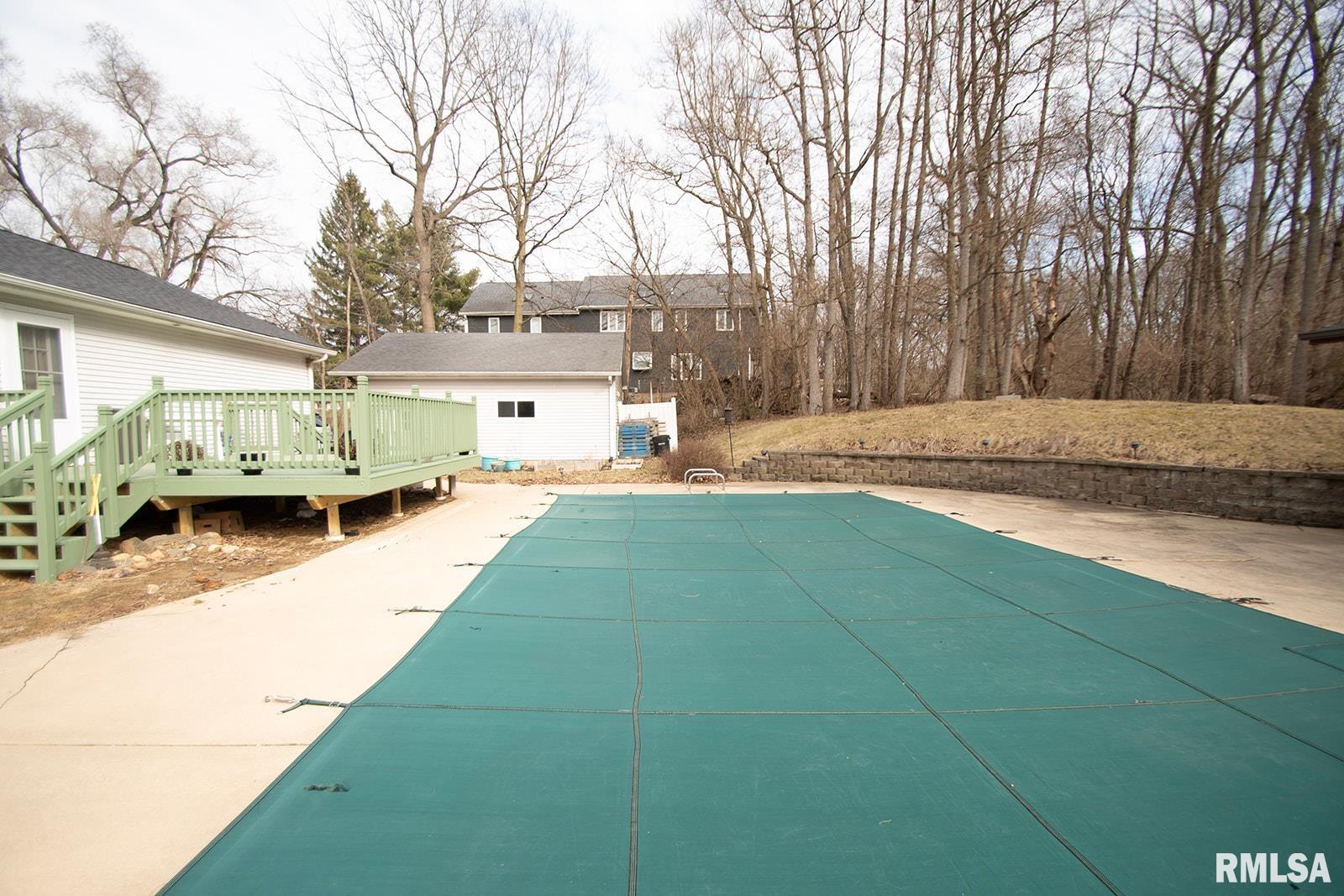 2724 Sheridan Road Pekin, IL 61554 - Photo 25 of 27 Gallery Image 25