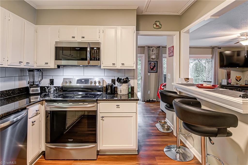 224 Lamplighter Circle Winston-Salem, NC 27104 - Photo 16 of 33