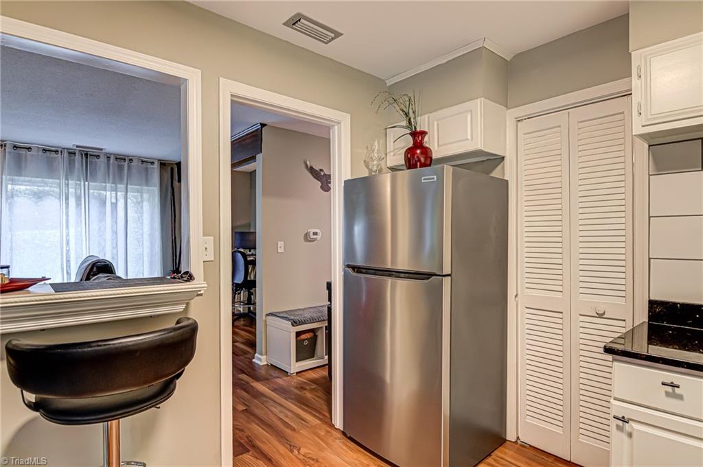 224 Lamplighter Circle Winston-Salem, NC 27104 - Photo 18 of 33