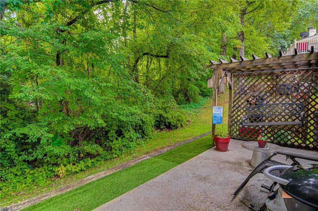 224 Lamplighter Circle Winston-Salem, NC 27104 - Photo 32 of 33