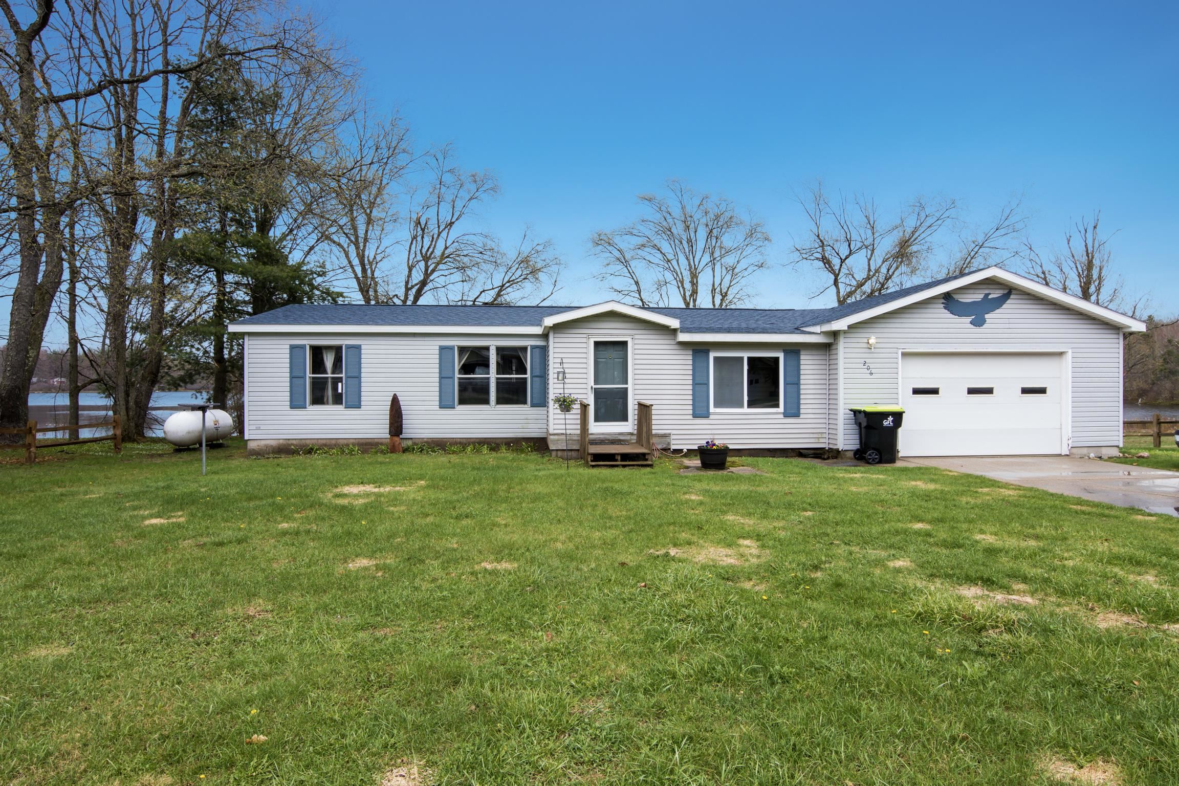206 Autumn Road Cadillac, MI 49601 - Photo 1 of 18