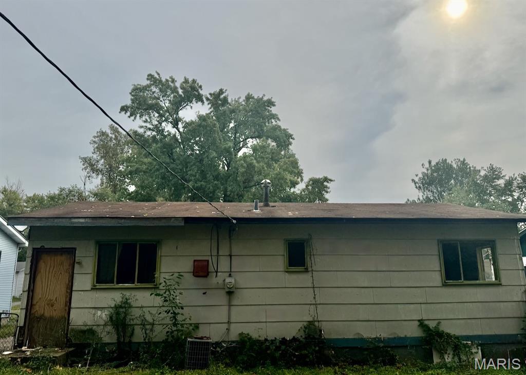 10517 Lord Drive St. Louis, MO 63136 - Photo 15 of 16