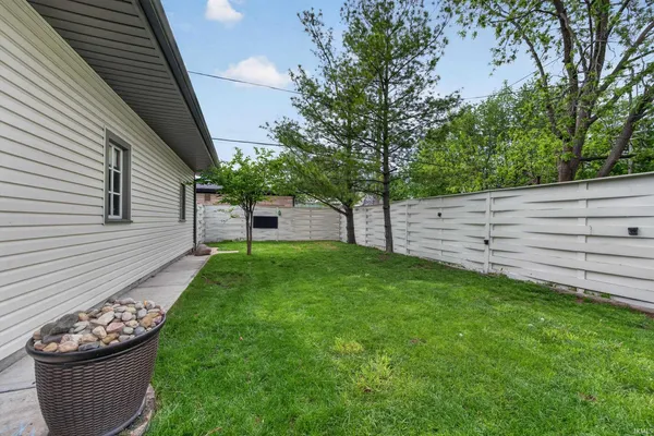 $229,000 | 1433 South Armstrong Street, Kokomo, IN 46902