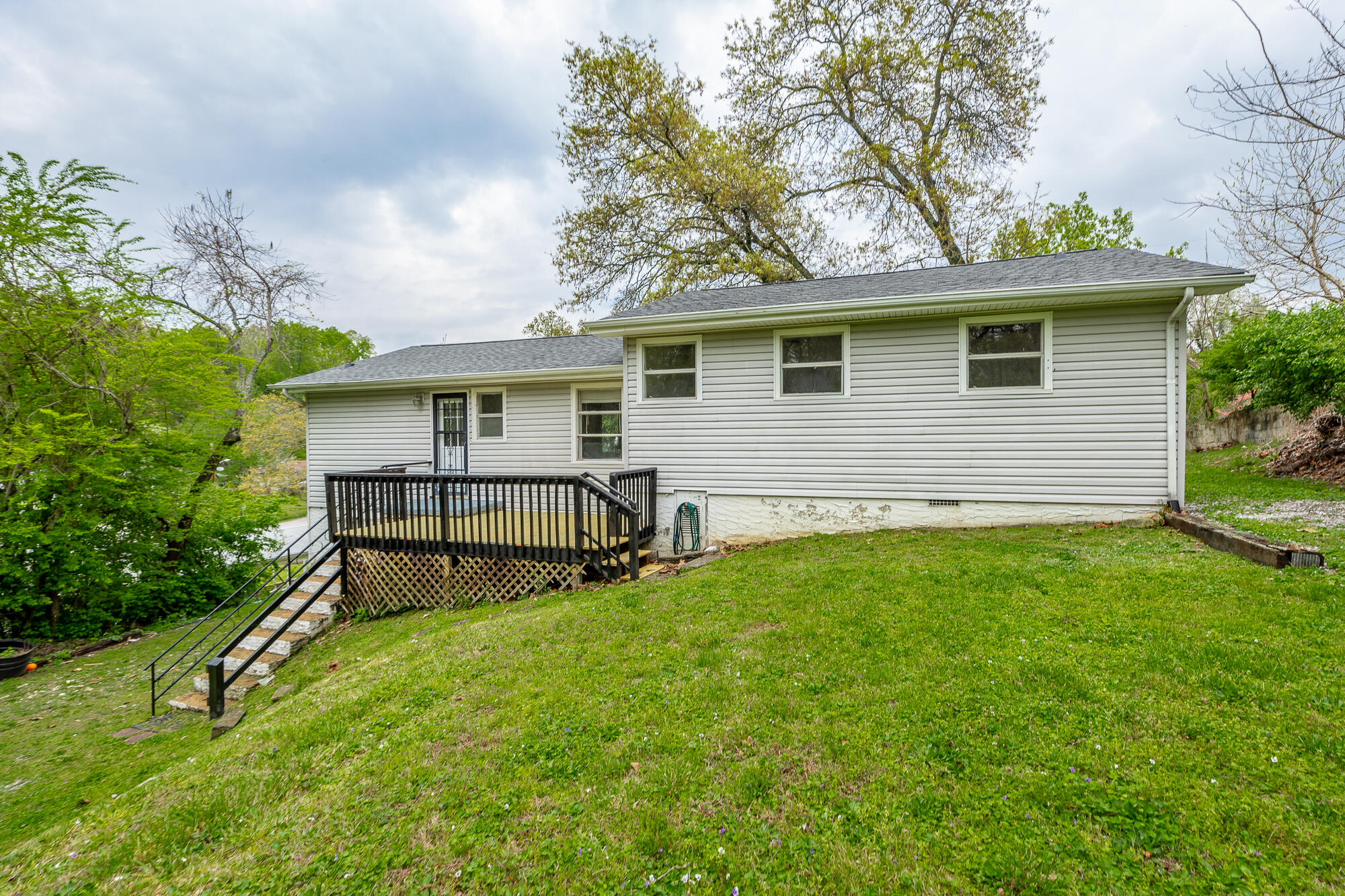 612 Intermont Road Chattanooga, TN 37415 - Photo 8 of 48 612 Intermont Road HD-7920