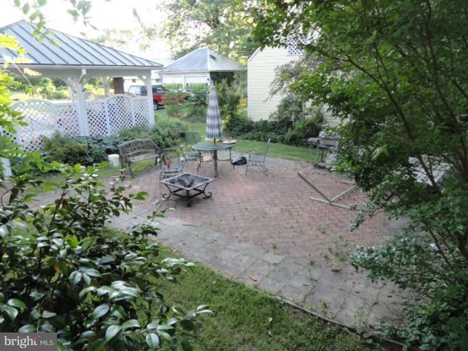16611 Sugarland Road Boyds, MD 20841 - Photo 2 of 28 Exterior (General)