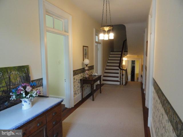 16611 Sugarland Road Boyds, MD 20841 - Photo 18 of 28 Interior (General)