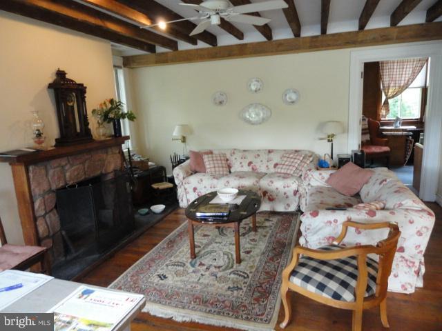 16611 Sugarland Road Boyds, MD 20841 - Photo 27 of 28 Family Room