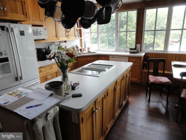 16611 Sugarland Road Boyds, MD 20841 - Photo 8 of 28 Kitchen