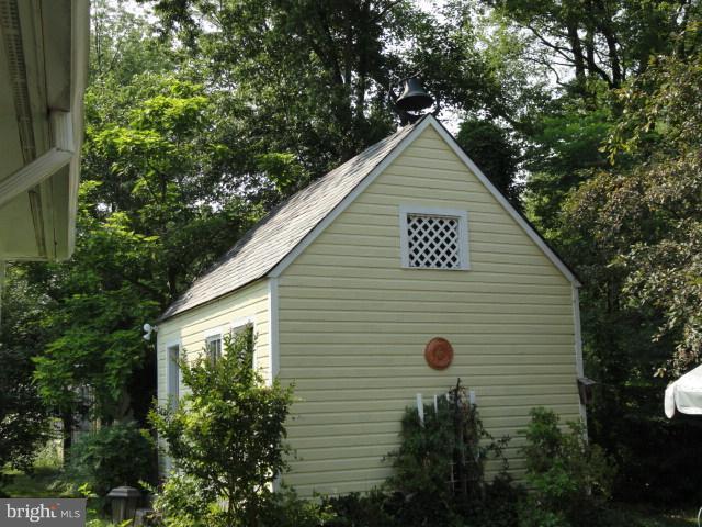 16611 Sugarland Road Boyds, MD 20841 - Photo 9 of 28 View