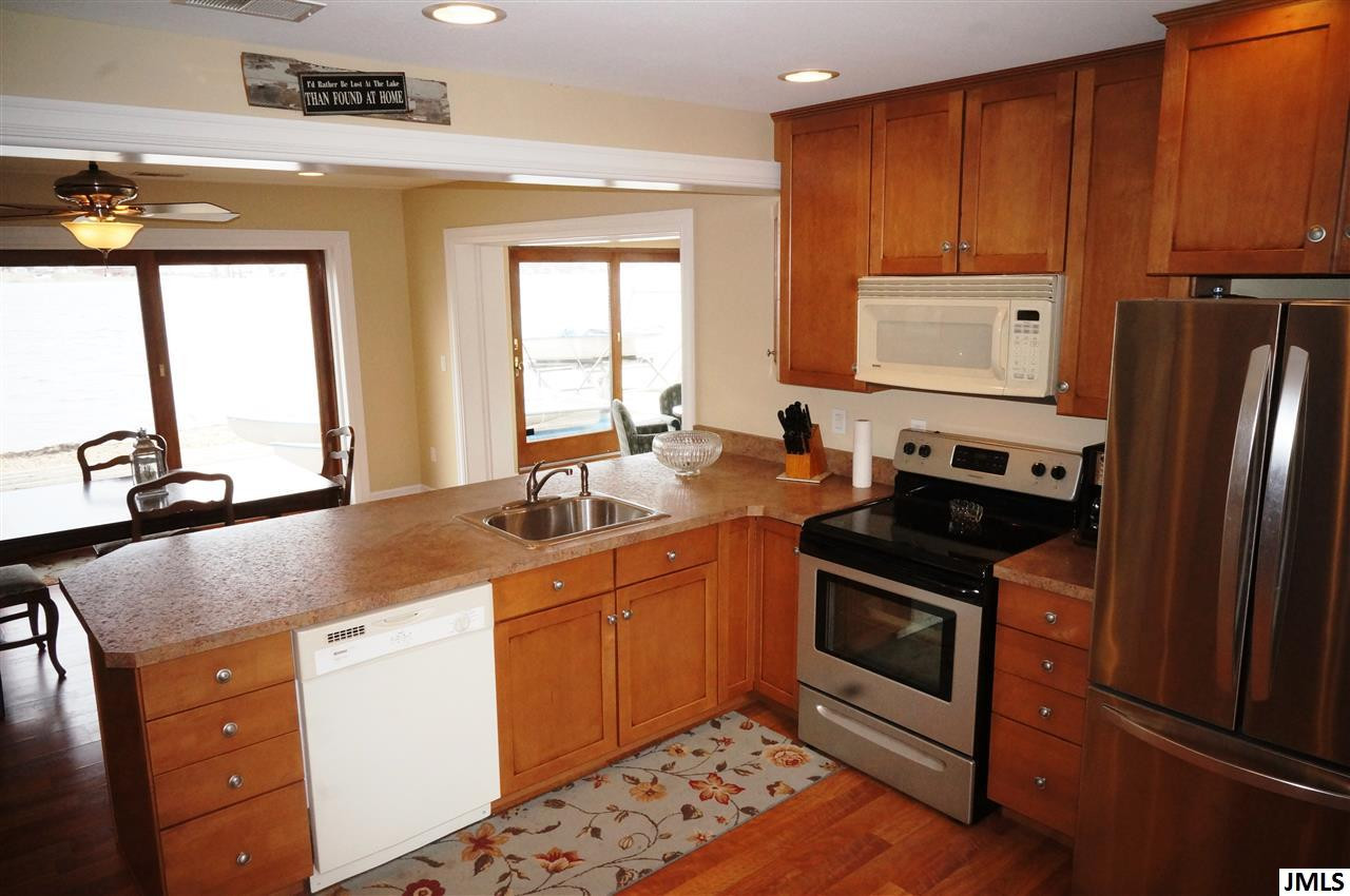 7044 Walnut Hill Road Manitou Beach, MI 49253 - Photo 5 of 31 Photo 5