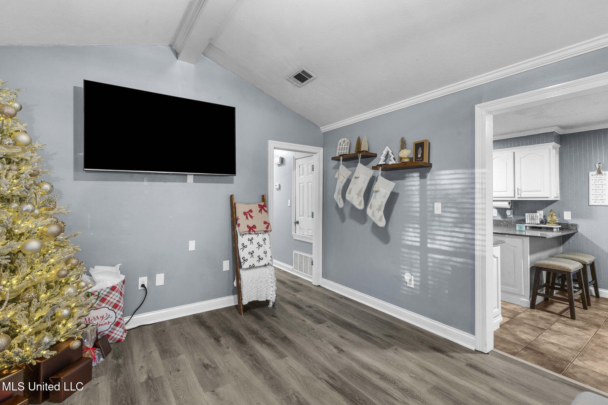 1005 Raintree Drive North Pelahatchie, MS 39145 - Photo 11 of 34 9-web-or-mls-1005 N Raintree-9