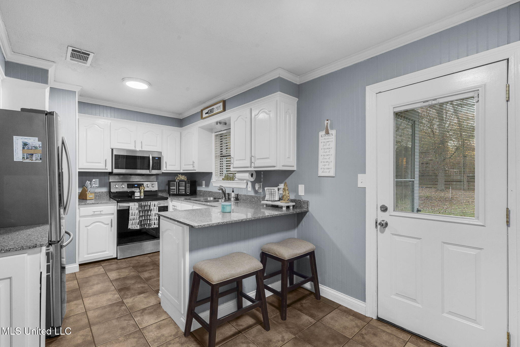 1005 Raintree Drive North Pelahatchie, MS 39145 - Photo 13 of 34 11-web-or-mls-1005 N Raintree-11