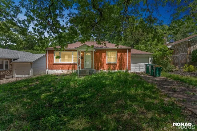 $1,350 | 8135 Bloom Drive, St. Louis, MO 63114