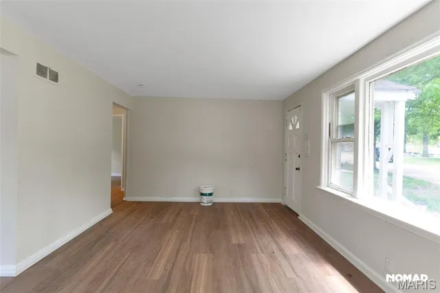 $1,350 | 8135 Bloom Drive, St. Louis, MO 63114