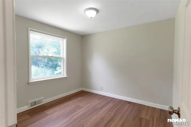 $1,350 | 8135 Bloom Drive, St. Louis, MO 63114