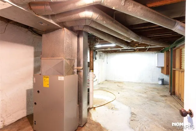 $1,350 | 8135 Bloom Drive, St. Louis, MO 63114