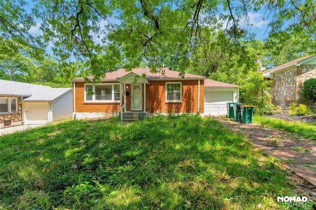 $1,350 | 8135 Bloom Drive, St. Louis, MO 63114