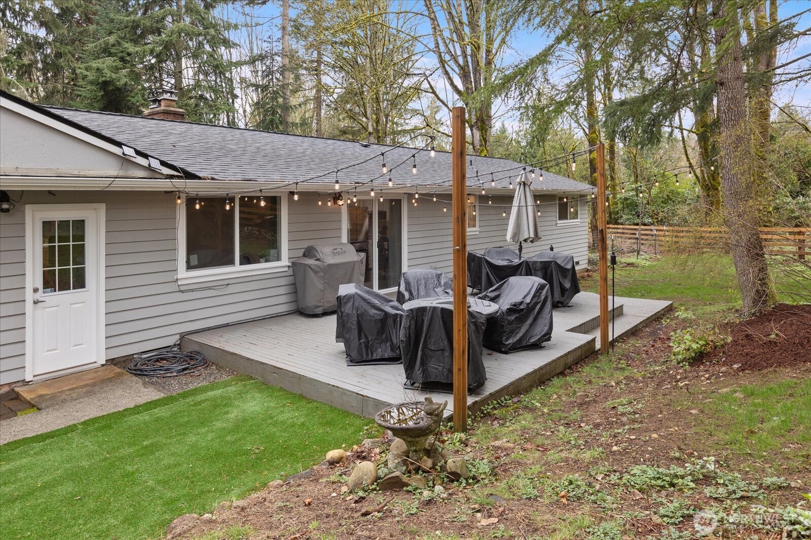 13425 North Echo Lake Road Snohomish, WA 98296 - Photo 27 of 39 a view of a house with backyard