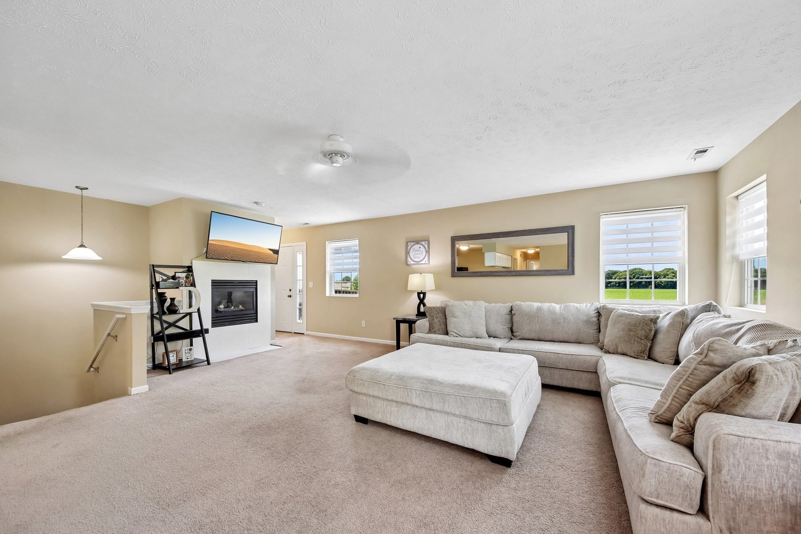 661 Stonegate Drive Sycamore, IL 60178 - Photo 3 of 20