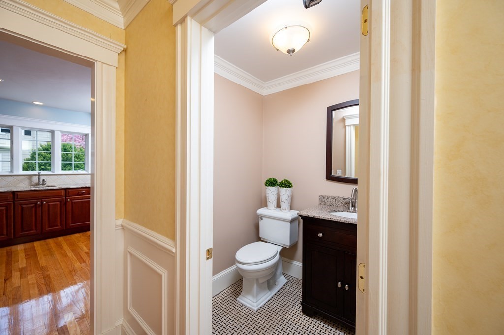 90 Meredith Circle Milton, MA 02186 - Photo 12 of 28