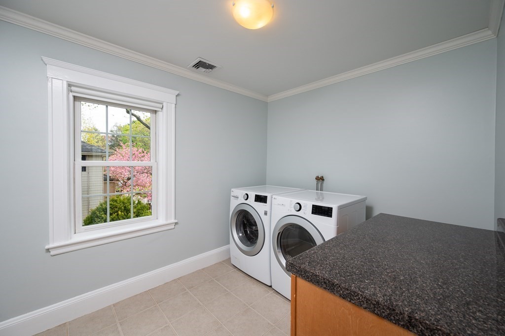 90 Meredith Circle Milton, MA 02186 - Photo 21 of 28