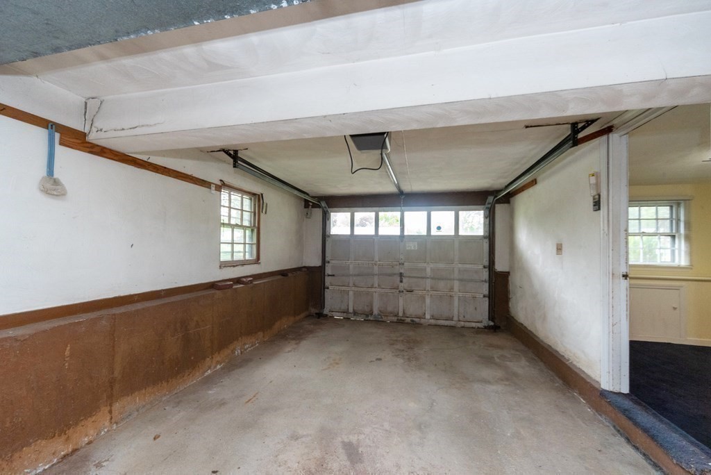 10 Fencourt Road Canton, MA 02021 - Photo 29 of 29 a view of empty room with window
