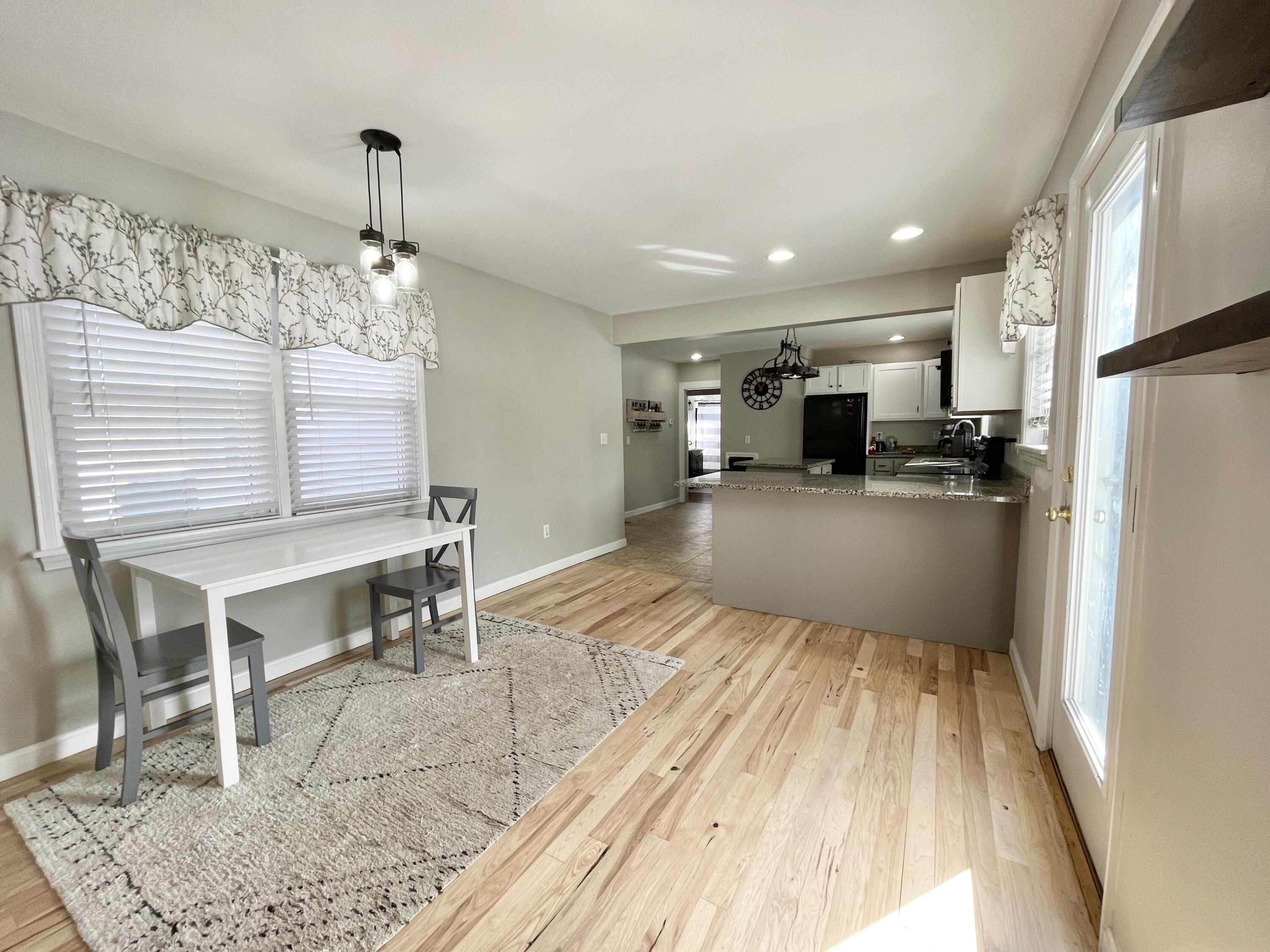 124 Berwick Road Berwick, ME 03901 - Photo 23 of 38 Edining.2a