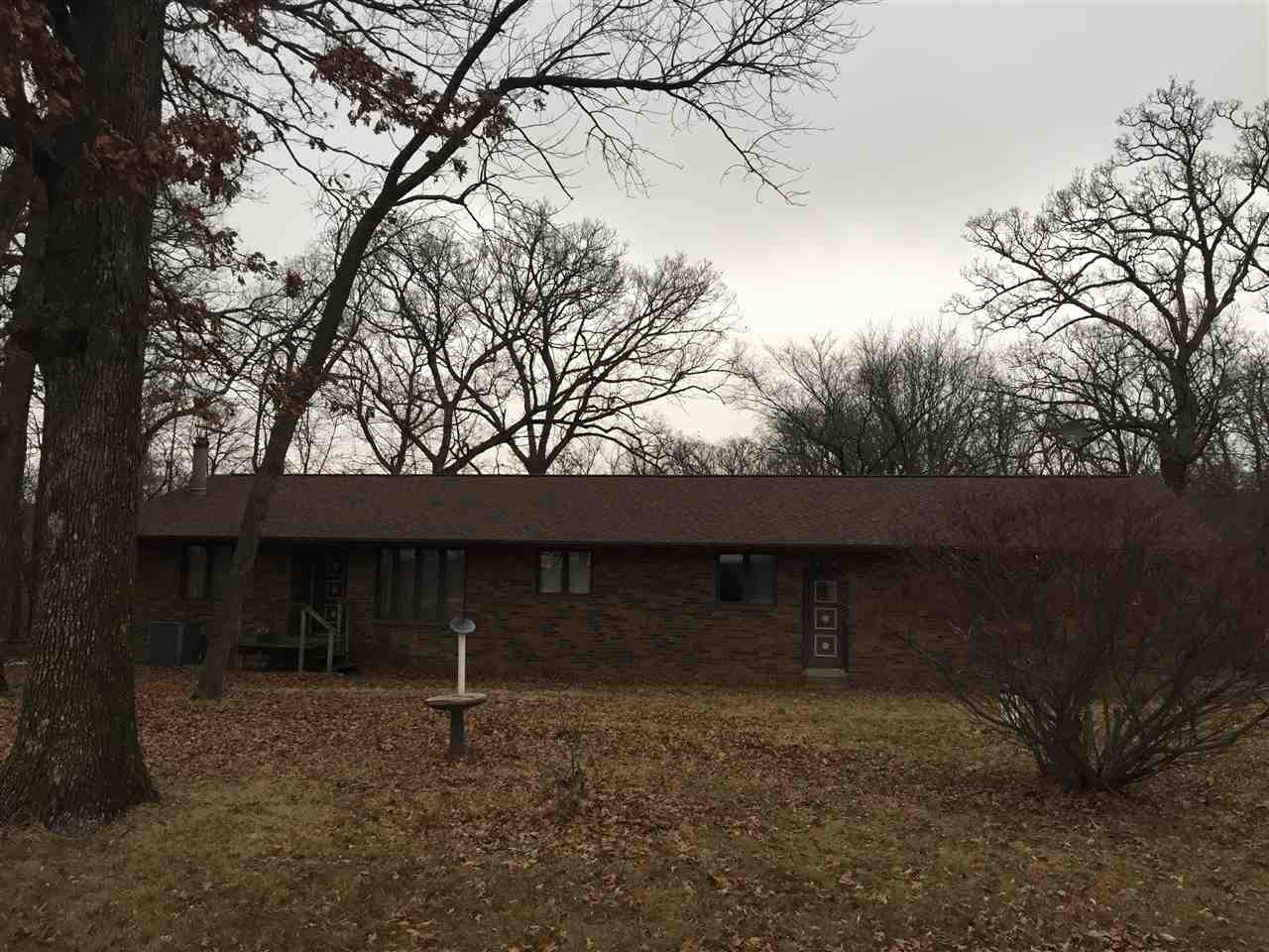 2696 Sockum Ridge Road Washington, IA 52353 - Photo 2 of 25 Gallery Image 2