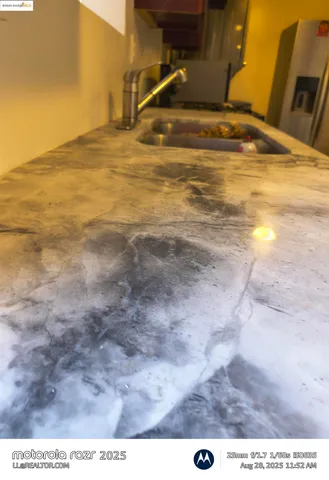 $1,994 | 2820 Linden Street, Oakland, CA 94608