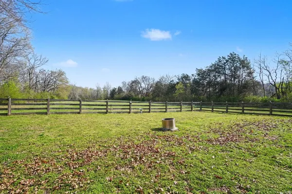 $950,000 | 169 West Kingston Springs Road, Kingston Springs, TN 37082