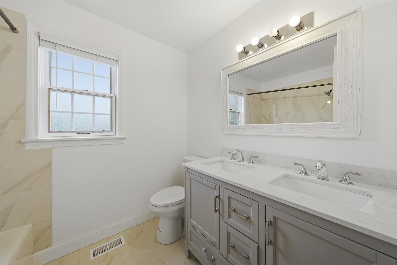 2138 Rugen Road, Unit A Glenview, IL 60026 - Photo 13 of 36 Gallery Image 13