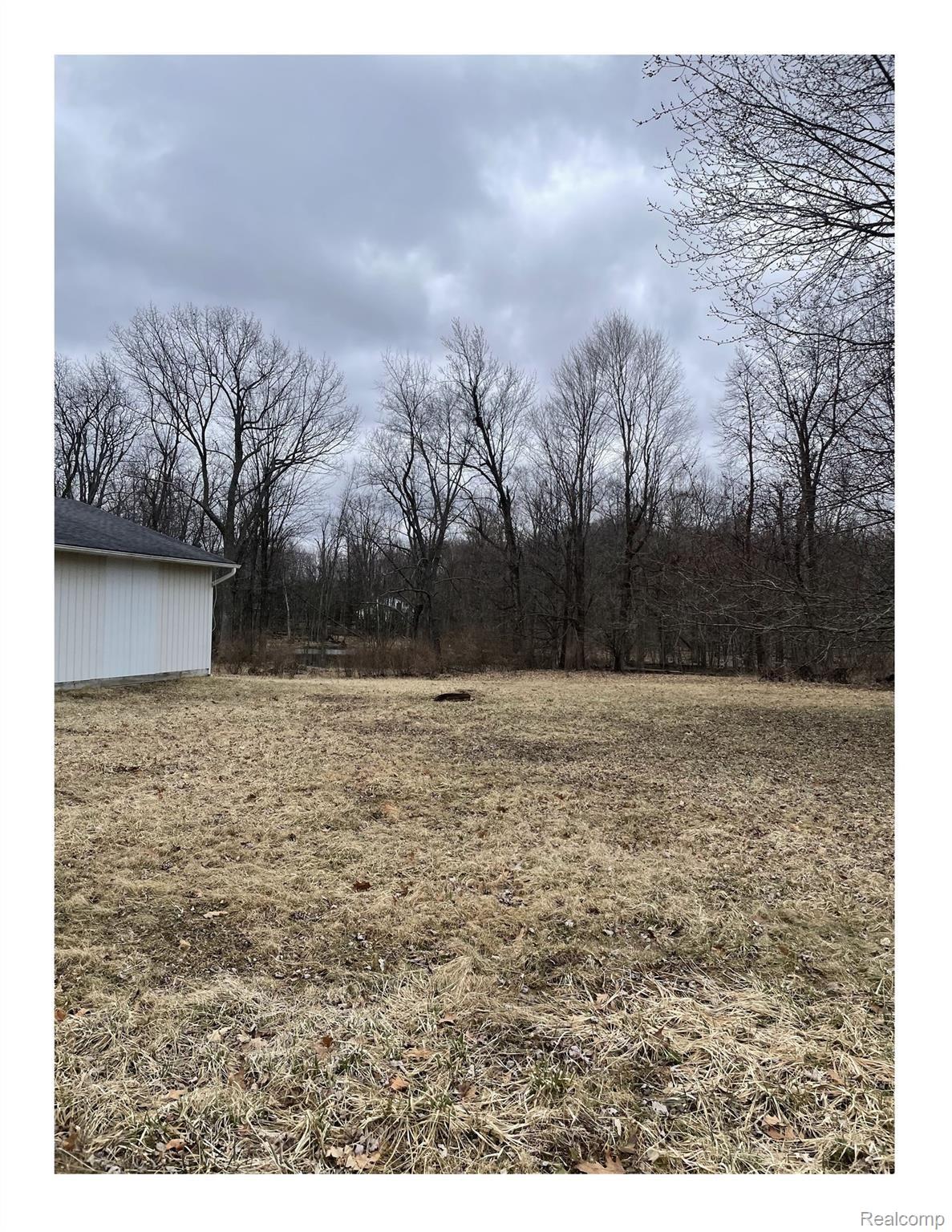 5537 Stewart Road Lapeer, MI 48446 - Photo 17 of 19 IMG_8339.HEIC