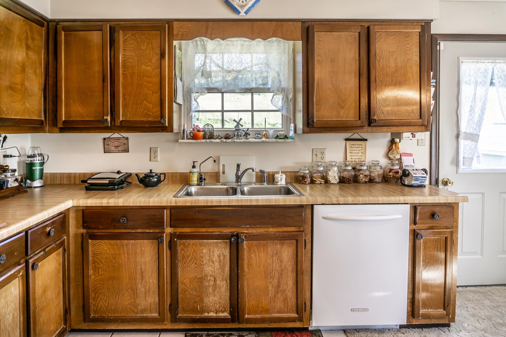 1530 Bales Road Mosheim, TN 37818 - Photo 12 of 173 1530IronBridgeM_006