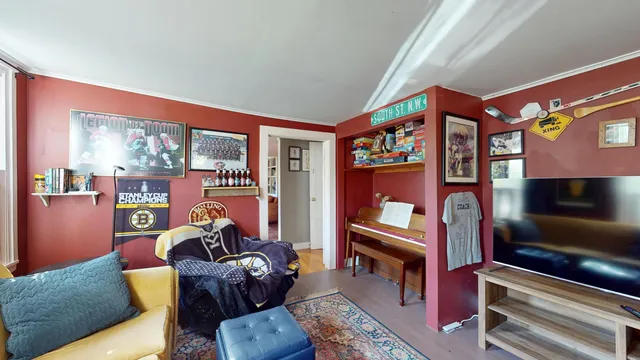 $695,000 | 30 South Street, Middlebury, VT 05753