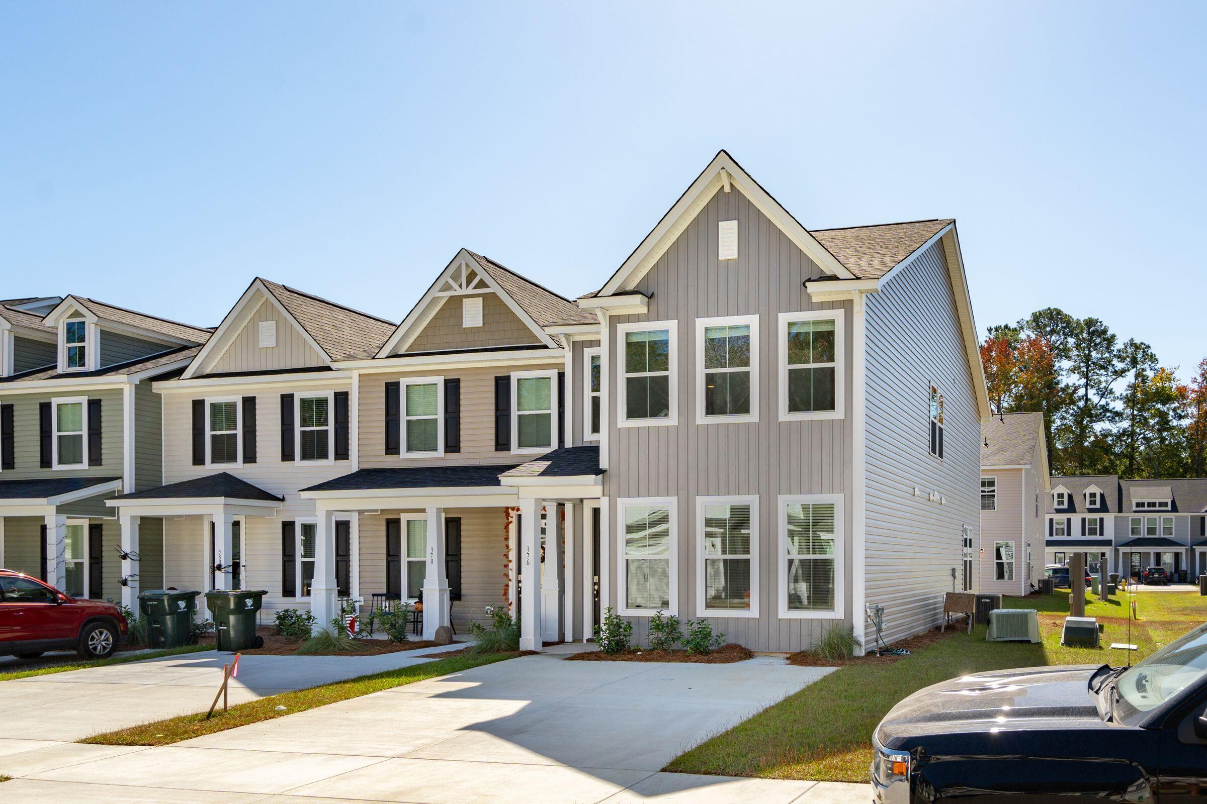 808 Alma Square Drive Moncks Corner, SC 29461 - Photo 1 of 40 376GreenFernDr-KeenEyeMarketing-003