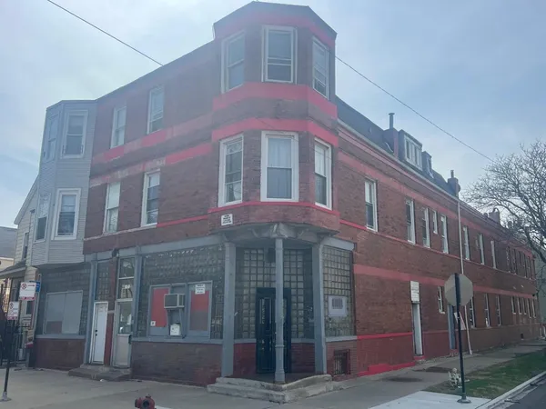$675,000 | 4400-4402 South Honore Street, Chicago, IL 60609