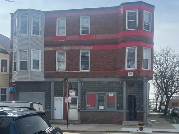 $675,000 | 4400-4402 South Honore Street, Chicago, IL 60609