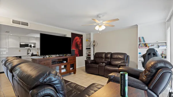$125,000 | 14777 Wunderlich Drive, Unit 2013, Houston, TX 77069