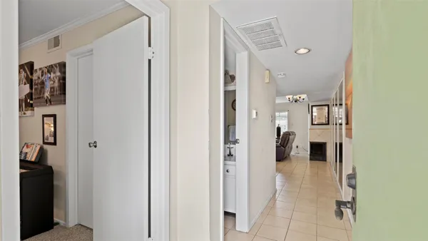 $125,000 | 14777 Wunderlich Drive, Unit 2013, Houston, TX 77069