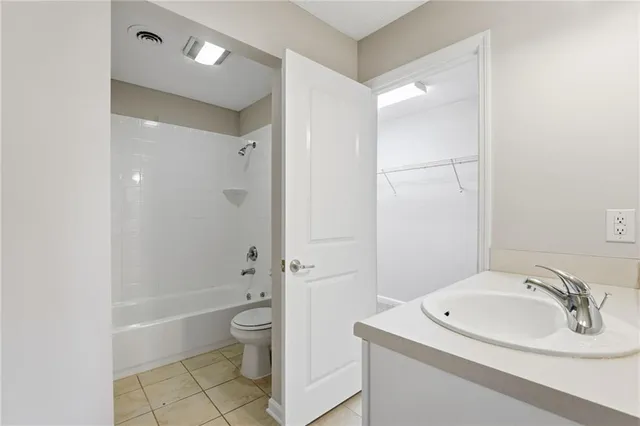 $1,895 | 3650 Ashford Dunwoody Road Northeast, Unit 506, Atlanta, GA 30319