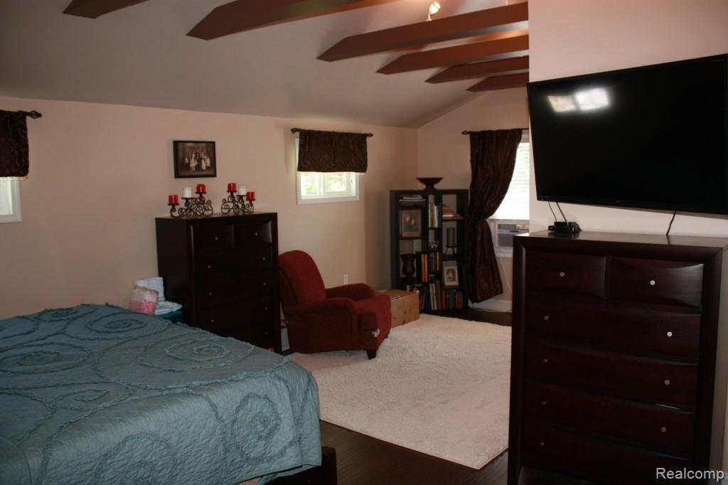 1642 Cambridge Road Berkley, MI 48072 - Photo 25 of 36 25.jpg