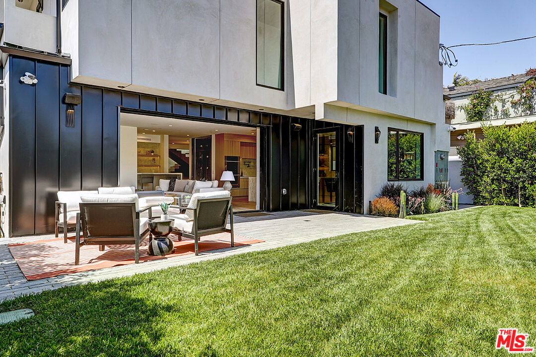 846 Dickson Street Marina del Rey, CA 90292 - Photo 41 of 58
