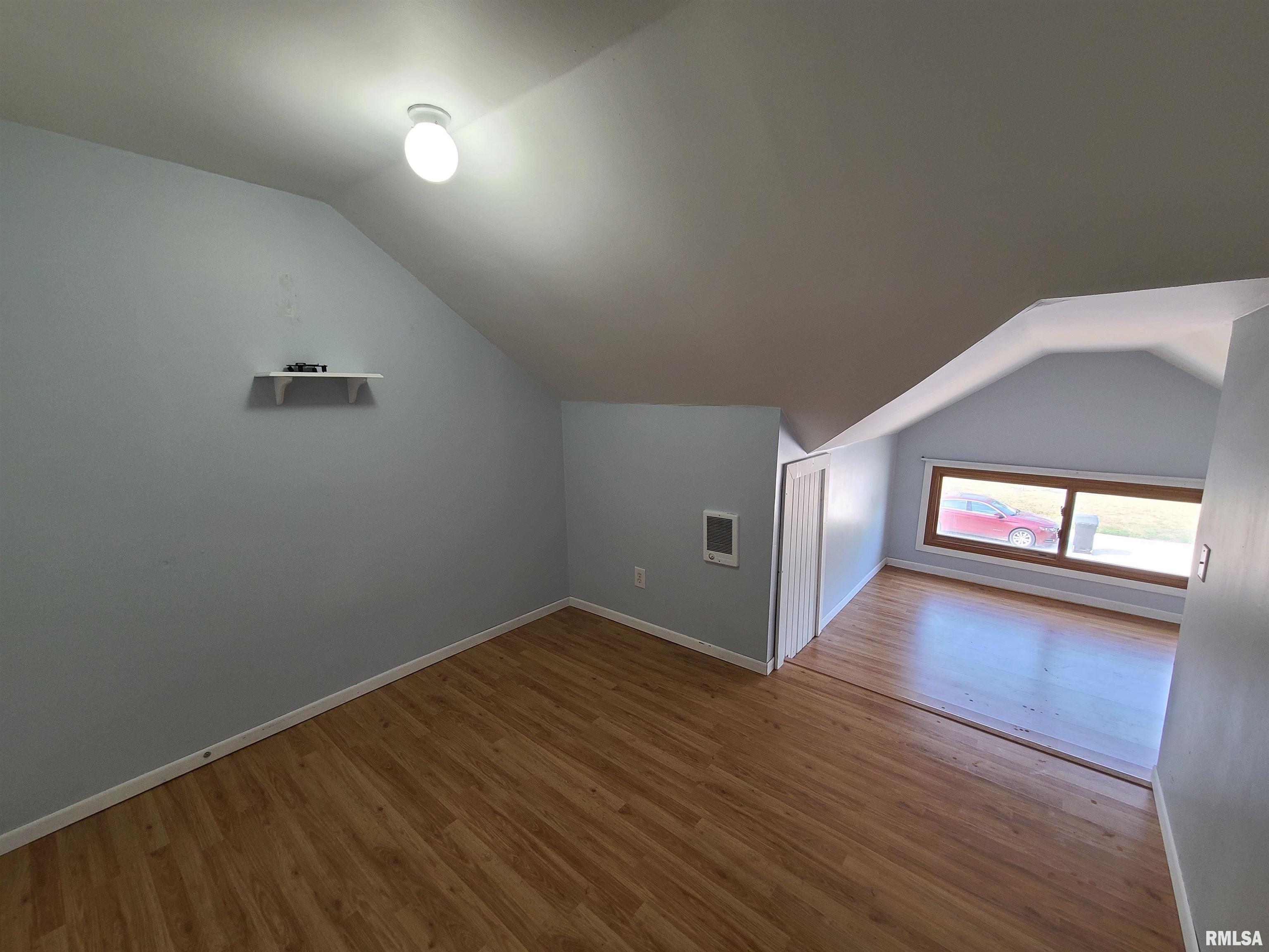 135 4th Street Bennett, IA 52721 - Photo 15 of 32 Gallery Image 15