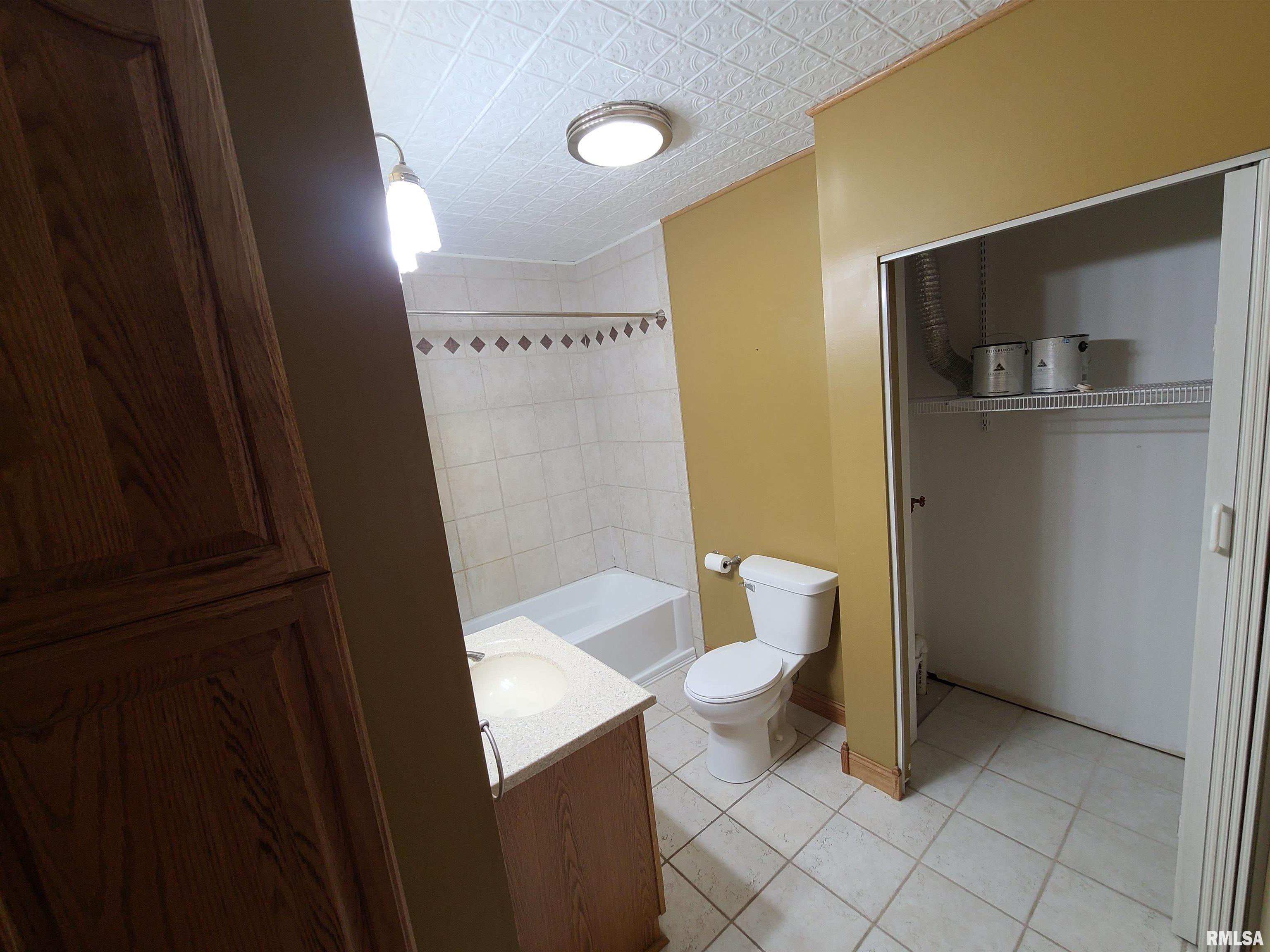 135 4th Street Bennett, IA 52721 - Photo 26 of 32 Gallery Image 26
