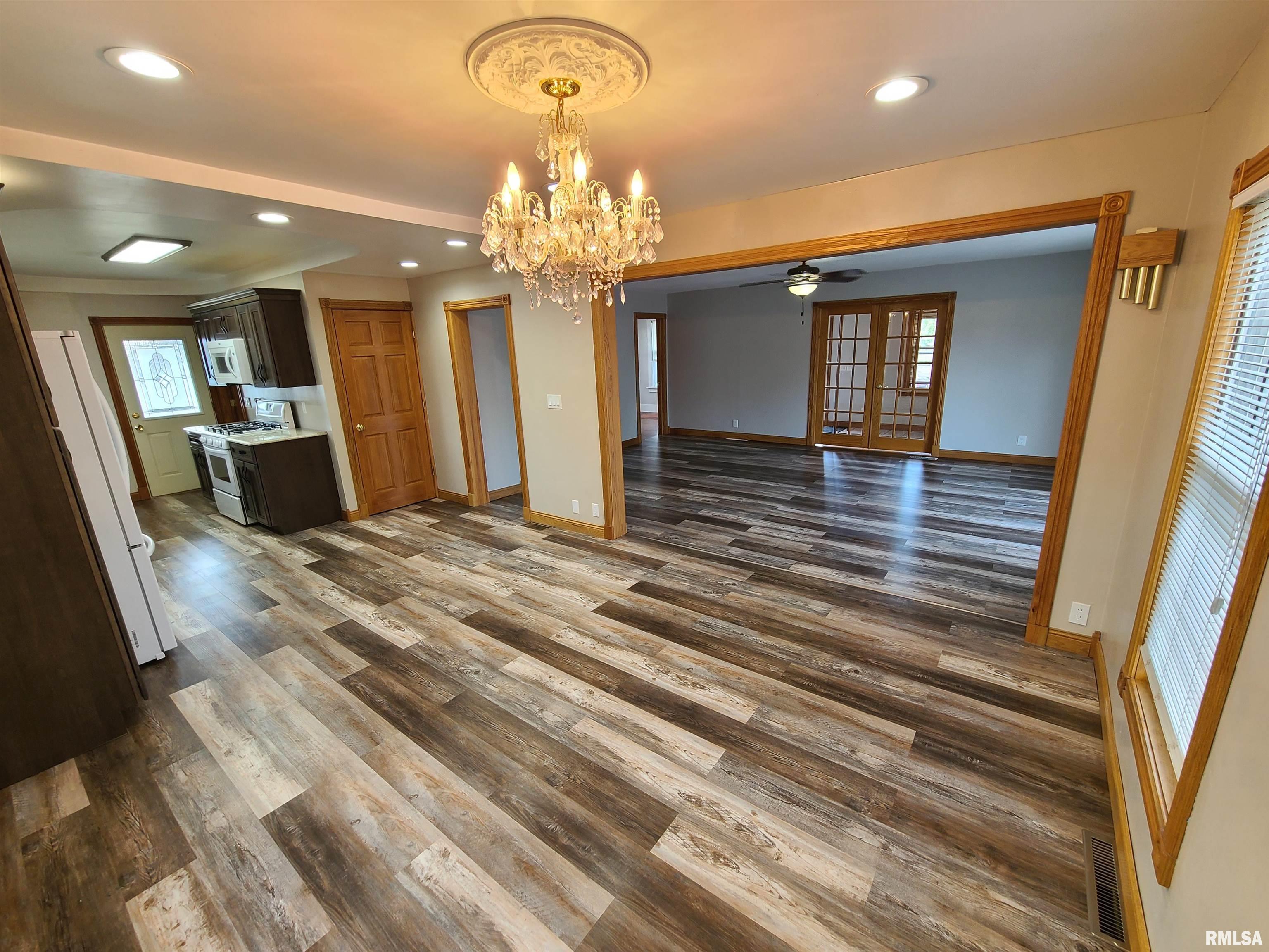 135 4th Street Bennett, IA 52721 - Photo 7 of 32 Gallery Image 7