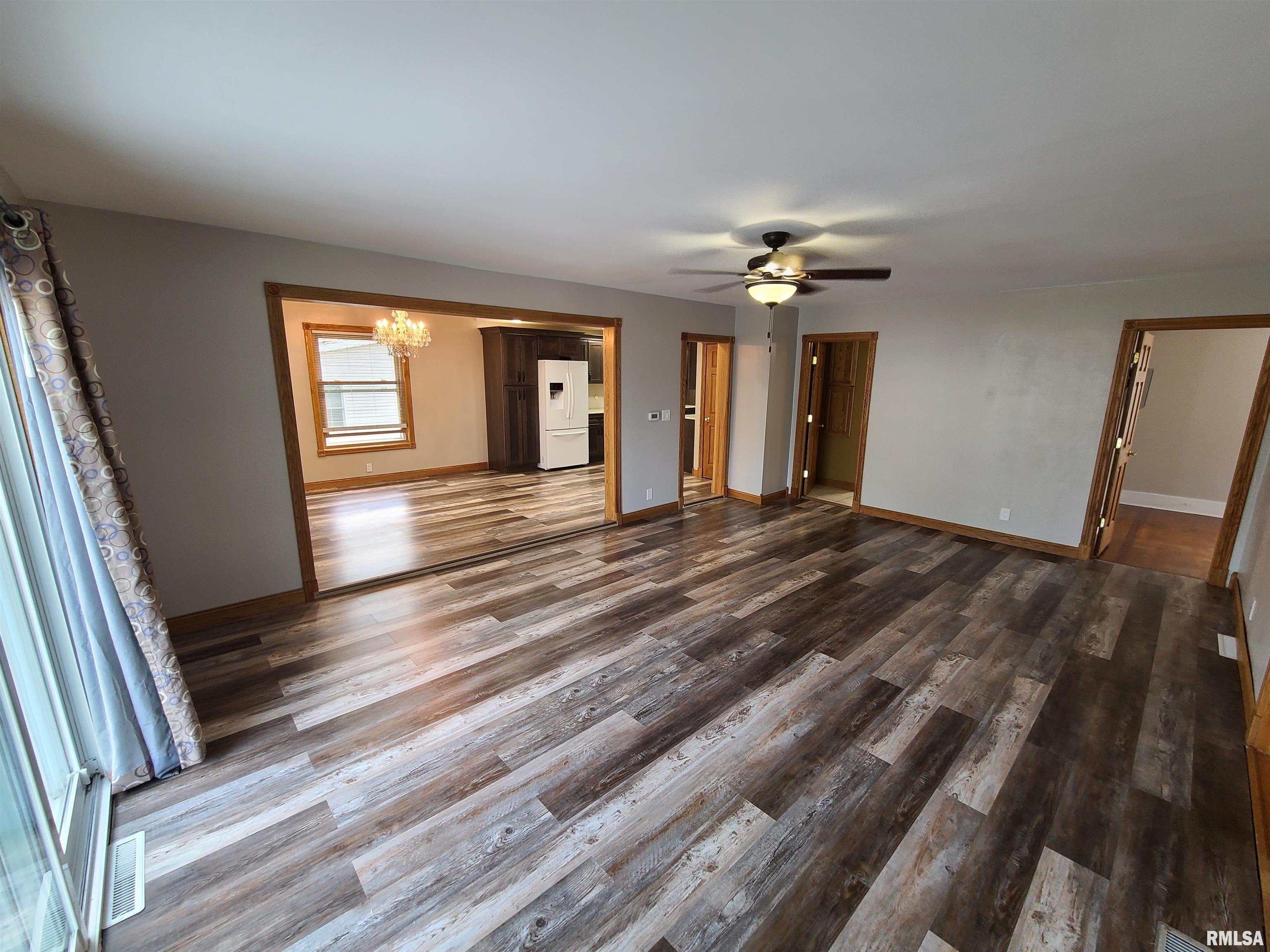 135 4th Street Bennett, IA 52721 - Photo 10 of 32 Gallery Image 10